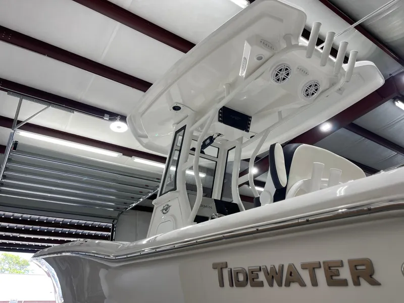 Slide: The Image of Tidewater 232 CC Adventure 2025 - 6