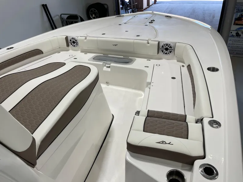 Slide: The Image of Tidewater 3100 Carolina Bay 2025 - 32