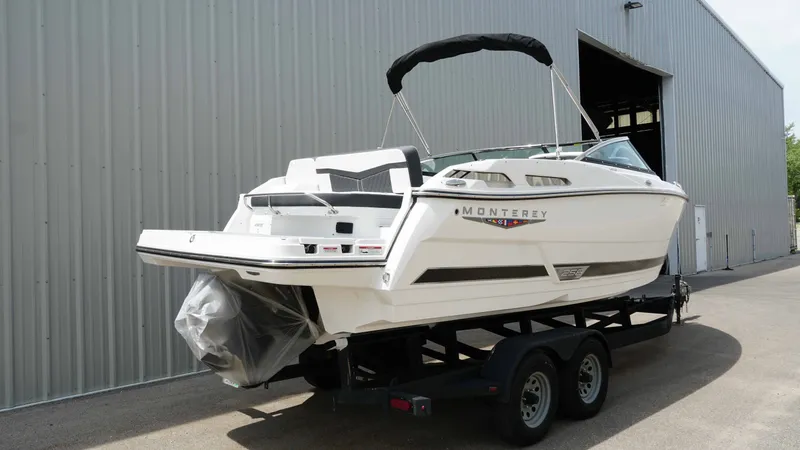 Slide: The Image of Monterey 258SS Super Sport 2025 - 5