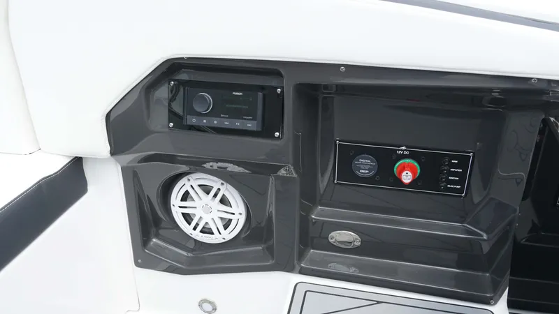 Slide: The Image of Monterey 278SS Super Sport 2025 - 10