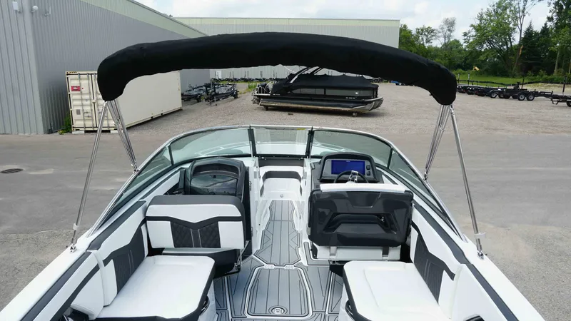 Slide: The Image of Monterey 278SS Super Sport 2025 - 7