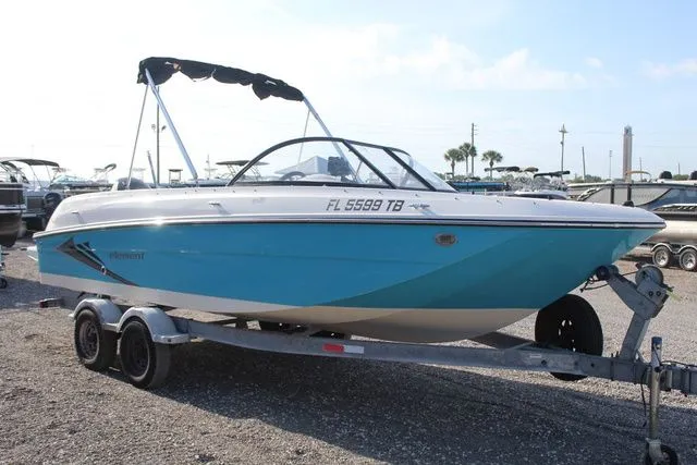 Slide: The Image of Bayliner Element E21 2022 - 4