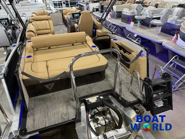 Slide: The Image of 2025 Tahoe Cascade 2385 Swingback Tritoon with Honda engine, showcased at Boat World. - 46