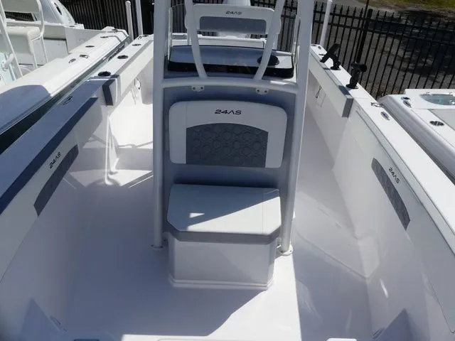 Slide: The Image of Aquasport 24AS Center Console 2025 - 12