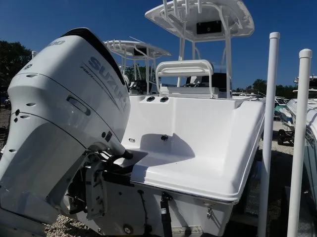 Slide: The Image of Aquasport 24AS Center Console 2025 - 3