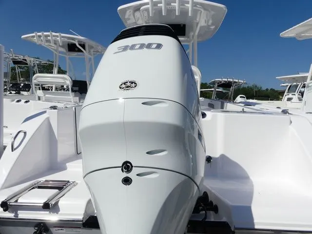 Slide: The Image of Aquasport 24AS Center Console 2025 - 4