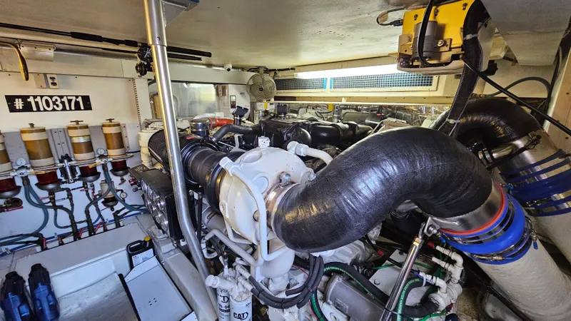 Slide: The Image of Ocean Yachts 70 Super Sport 2000 - 102