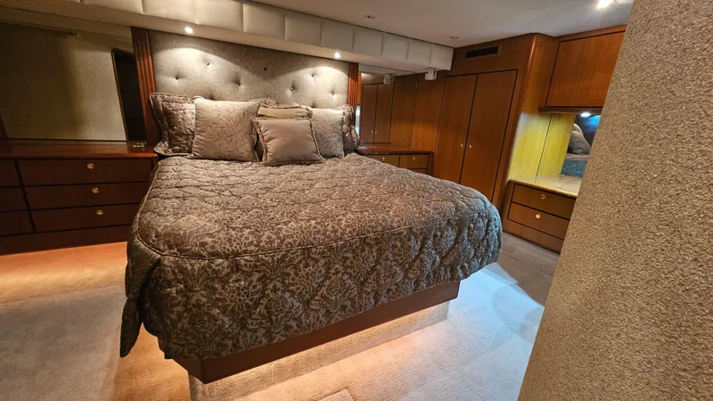 Slide: The Image of Ocean Yachts 70 Super Sport 2000 - 65