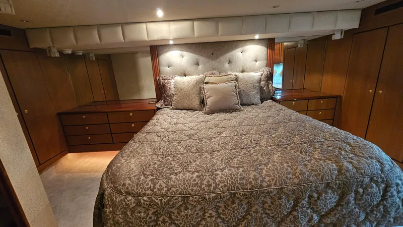 Slide: The Image of Ocean Yachts 70 Super Sport 2000 - 68