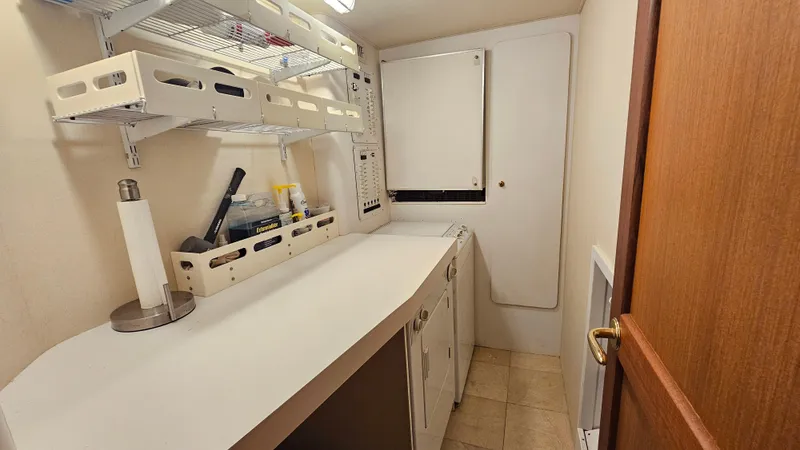 Slide: The Image of Ocean Yachts 70 Super Sport 2000 - 91