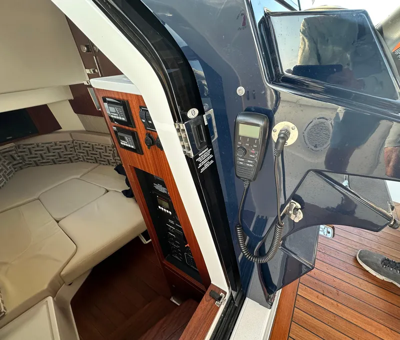 Slide: The Image of Pursuit's Folding Helm Step Up - 37