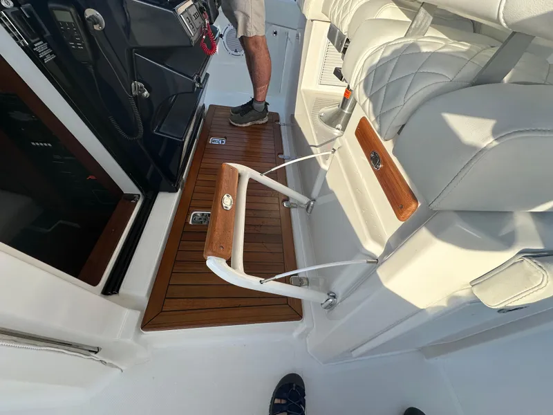 Slide: The Image of Folding Footrest - 38