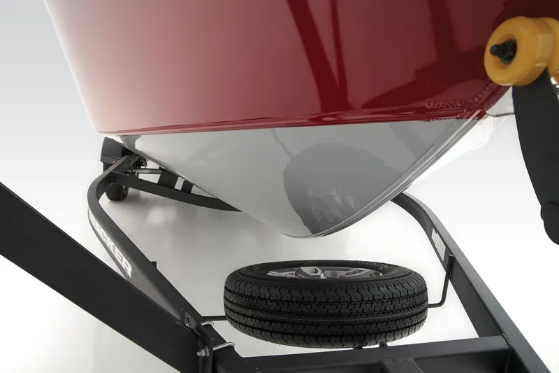 Slide: The Image of Tracker Targa V-19 Combo 2025 - 16