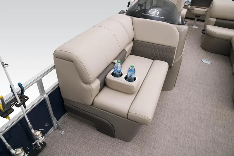 Slide: The Image of Sun Tracker Fishin' Barge 22 DLX 2023 - 25