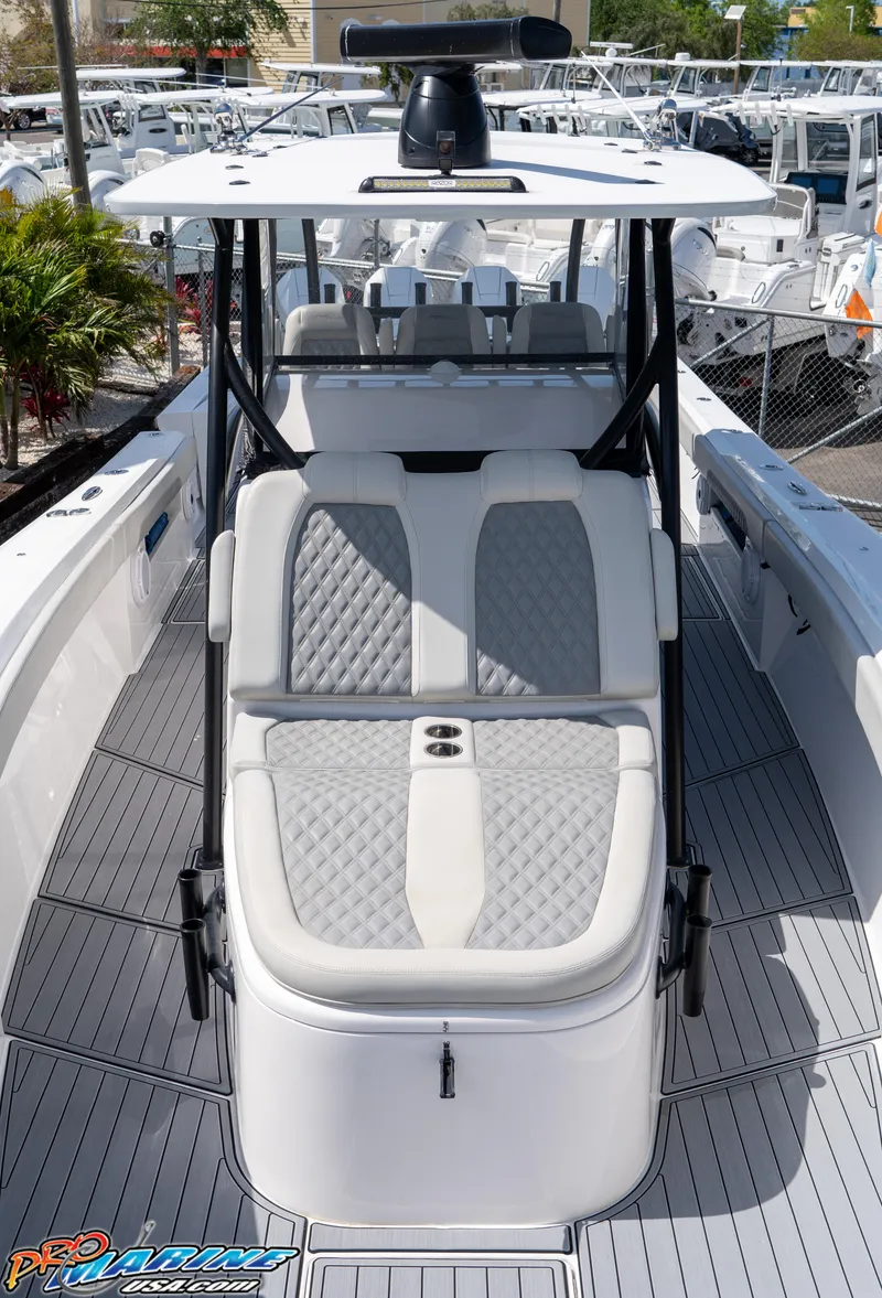 Slide: The Image of 2023 Front Runner 39 Center Console boat with sleek design and comfortable seating. - 11