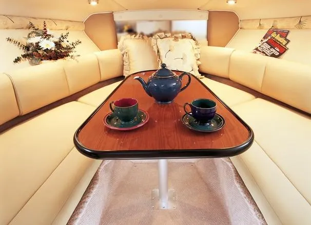 Slide: The Image of Manufacturer Provided Image: 285 SSi - interior - 5