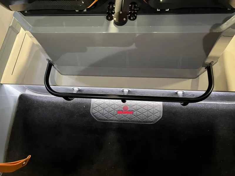 Slide: The Image of Brabus Shadow 500 Cabin 2022 - 50