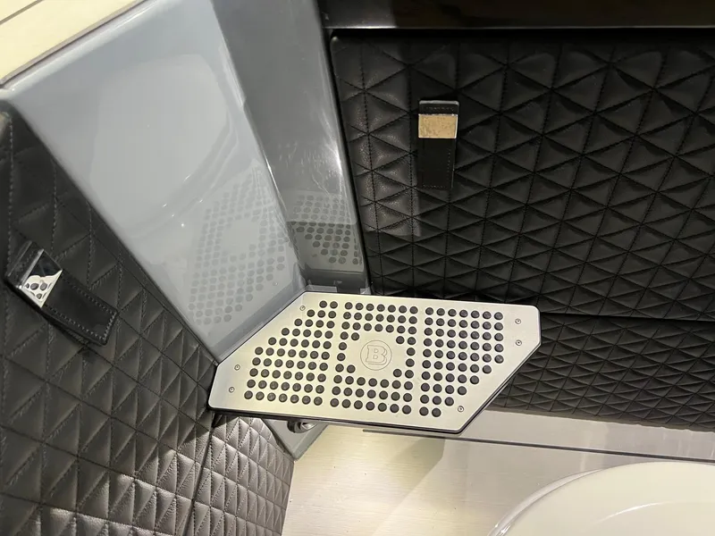 Slide: The Image of Brabus Shadow 500 Cabin 2022 - 53