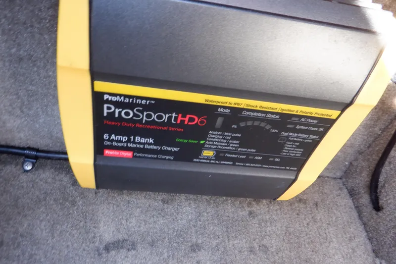 Slide: The Image of Alumacraft Competitor 165 Sport 2020 - 55