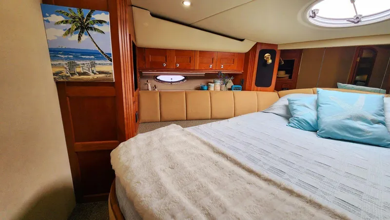 Slide: The Image of Cruisers Yachts 5000 2002 - 53