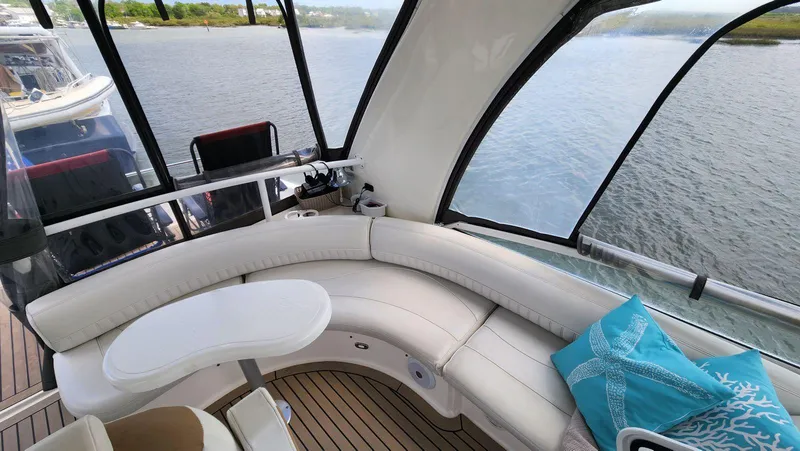 Slide: The Image of Cruisers Yachts 5000 2002 - 70