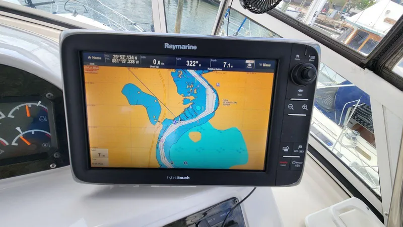 Slide: The Image of Cruisers Yachts 5000 2002 - 72