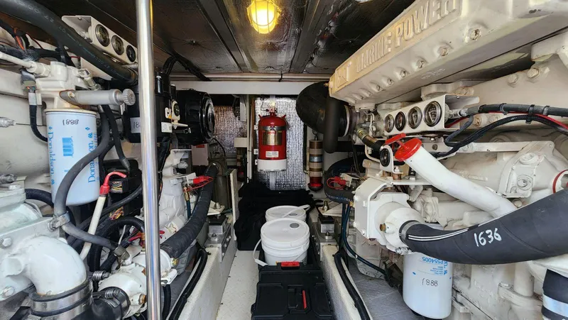 Slide: The Image of Cruisers Yachts 5000 2002 - 80