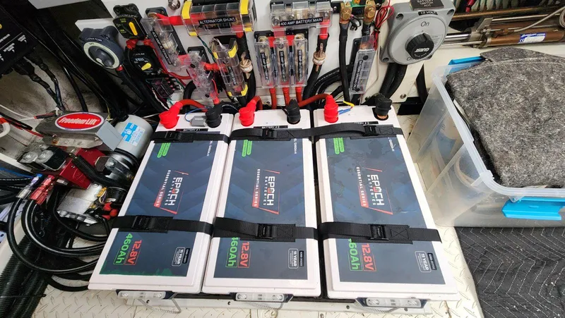 Slide: The Image of Cruisers Yachts 5000 2002 - 90