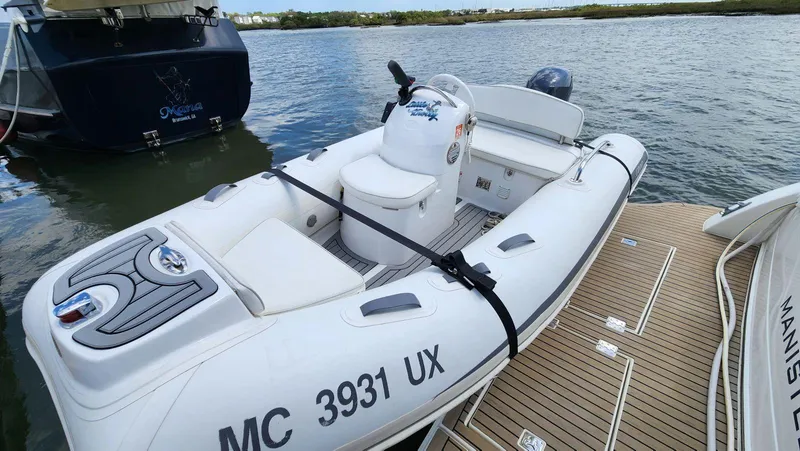 Slide: The Image of Cruisers Yachts 5000 2002 - 96