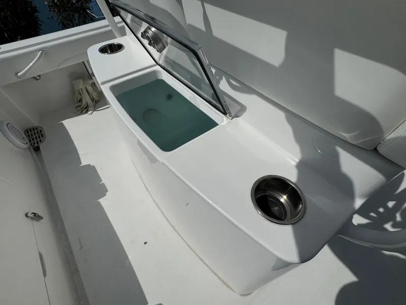 Slide: The Image of Regulator Marine 26XO 2020 - 63