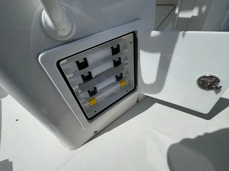 Slide: The Image of Regulator Marine 26XO 2020 - 65