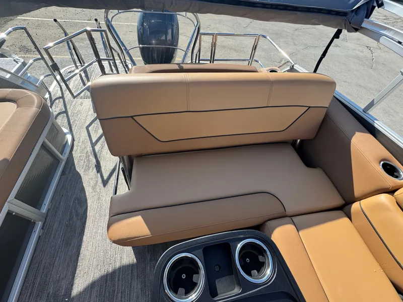 Slide: The Image of Monaco 235SFL 2025 - 14