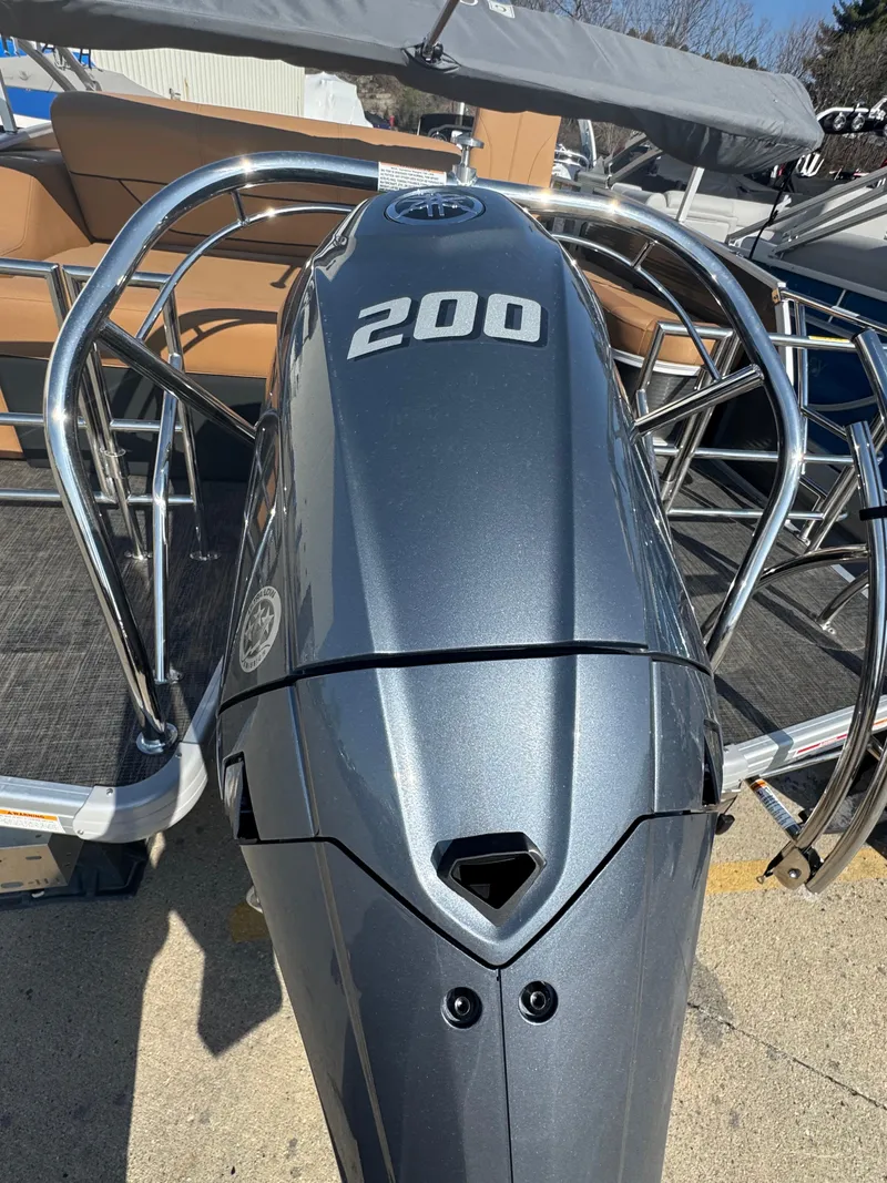 Slide: The Image of Monaco 235SFL 2025 - 19