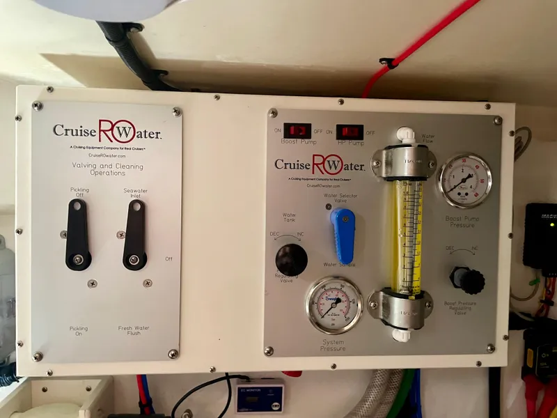 Slide: The Image of Cabo 40 Flybridge 2006 - 106