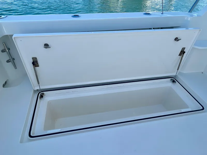 Slide: The Image of Cabo 40 Flybridge 2006 - 91