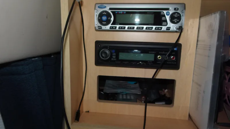 Slide: The Image of Bayliner 255 2011 - 26