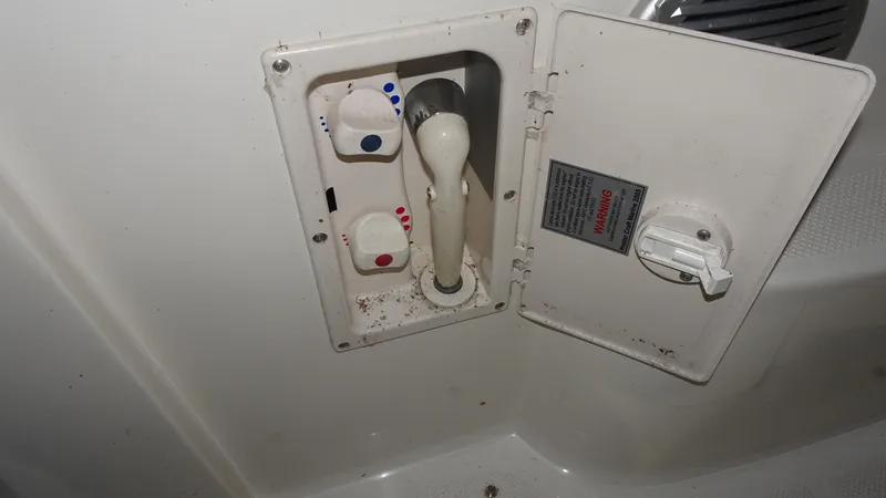 Slide: The Image of Bayliner 255 2011 - 33