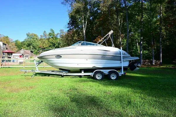 Slide: The Image of Crownline Boats 236 SC 2015 - 90