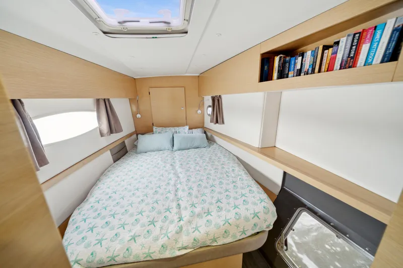 Slide: The Image of Fast Passage Helia 44 2014 - 56