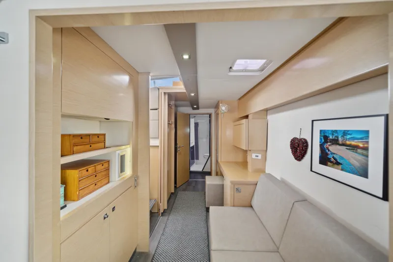 Slide: The Image of Fast Passage Helia 44 2014 - 67