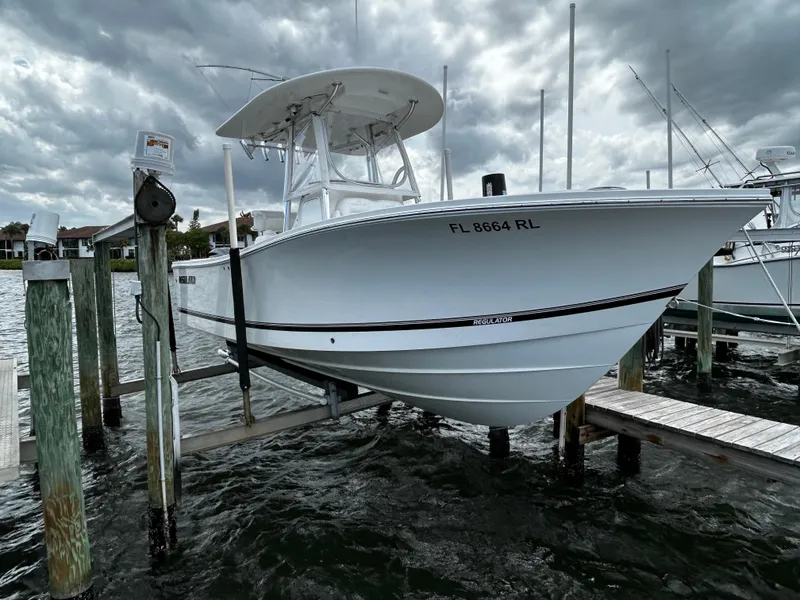 Slide: The Image of Regulator Marine 23 Forward Seating 2018 - 52