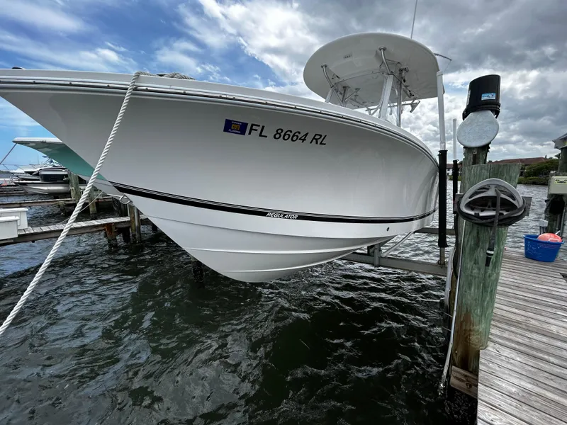 Slide: The Image of Regulator Marine 23 Forward Seating 2018 - 53