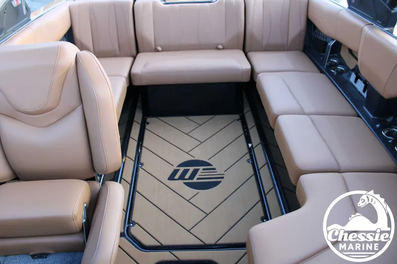 Slide: The Image of Malibu Wakesetter 22 LSV 2024 - 12