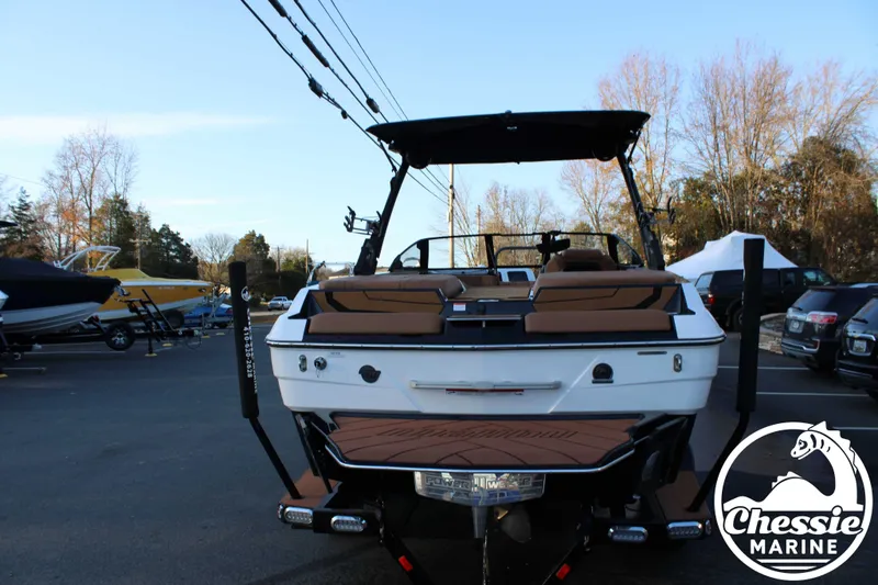 Slide: The Image of Malibu Wakesetter 22 LSV 2024 - 4