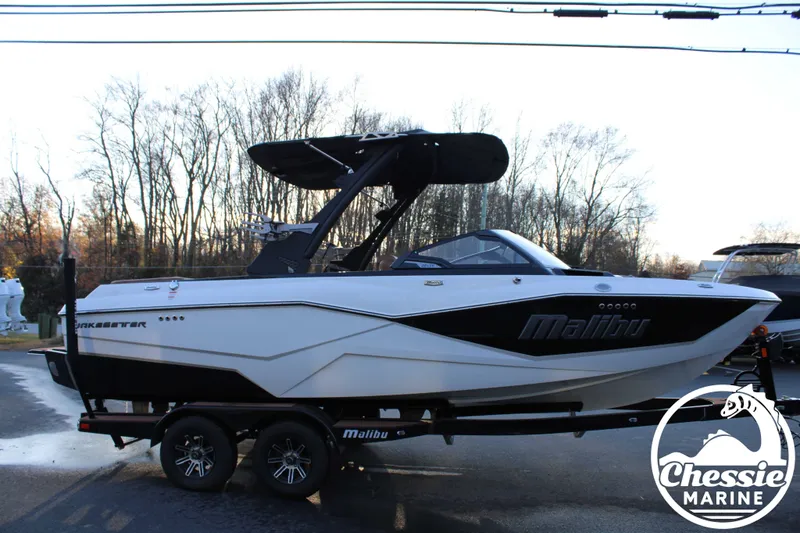 Slide: The Image of Malibu Wakesetter 22 LSV 2024 - 6