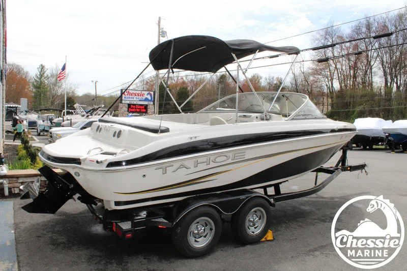 Slide: The Image of 2007 Tahoe Q6 boat on trailer at Chessie Marine Sales dealership. - 5