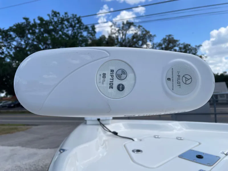 Slide: The Image of Key West 230 Bay Reef 2022 - 5