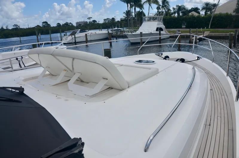 Slide: The Image of Princess 67 Hoker-Foredeck - 10