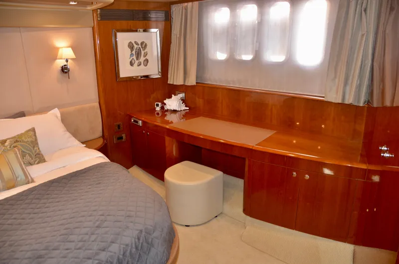 Slide: The Image of Princess 67 Hoker-Master Stateroom - 35