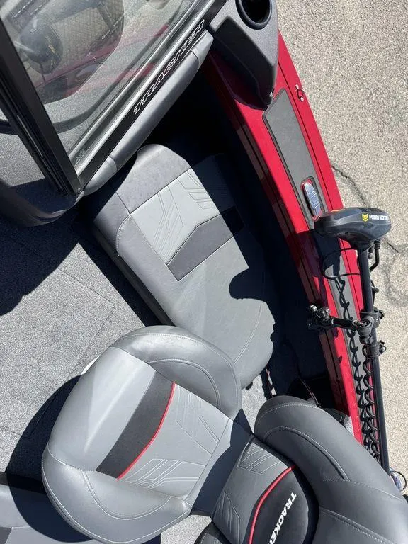 Slide: The Image of Tracker Targa V-18 Combo 2024 - 52